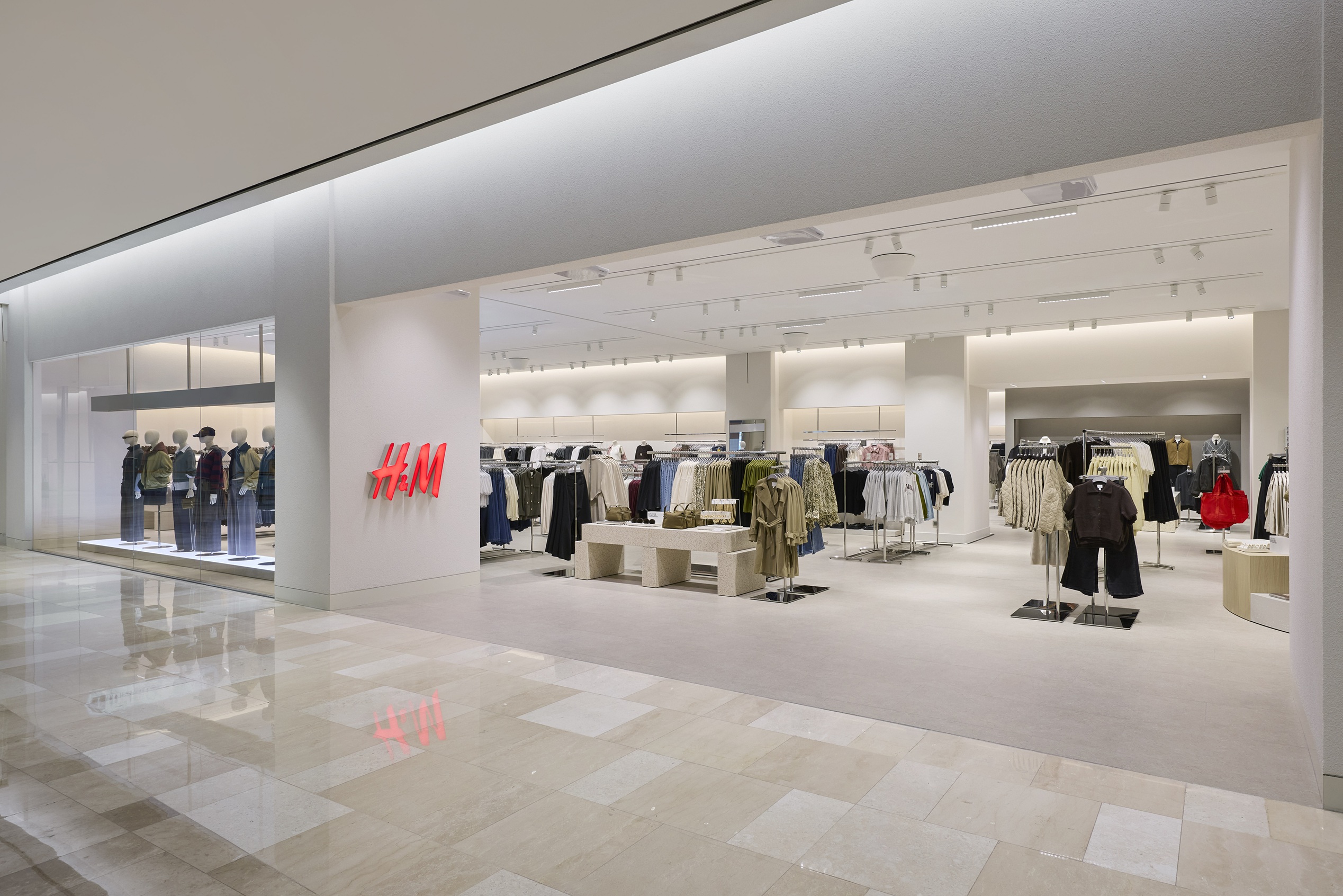H&M, 잠실 롯데월드몰점 오픈  1459-Image